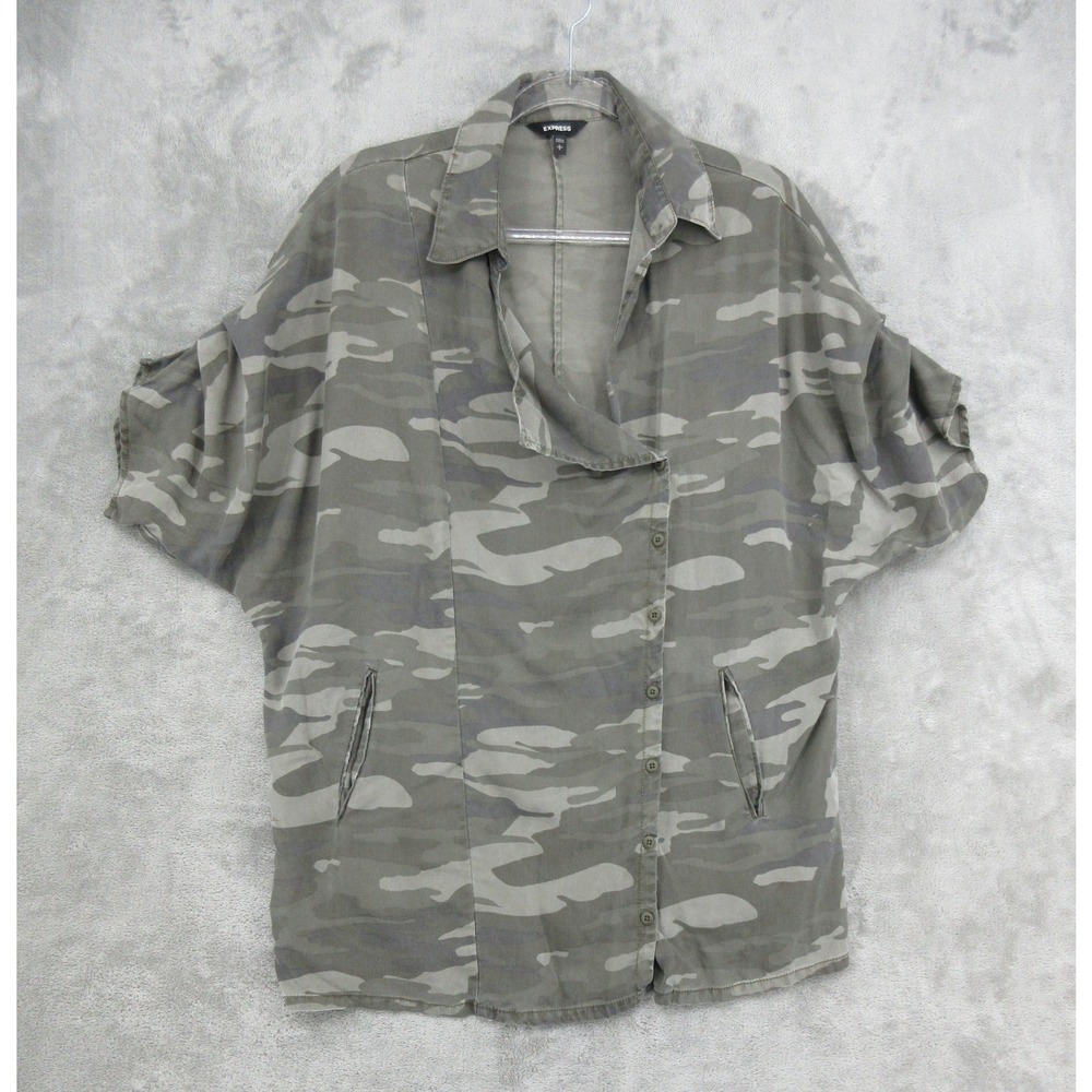 Express Shirt Womens Size L Camouflage Button Front Green Camo Utility Pockets